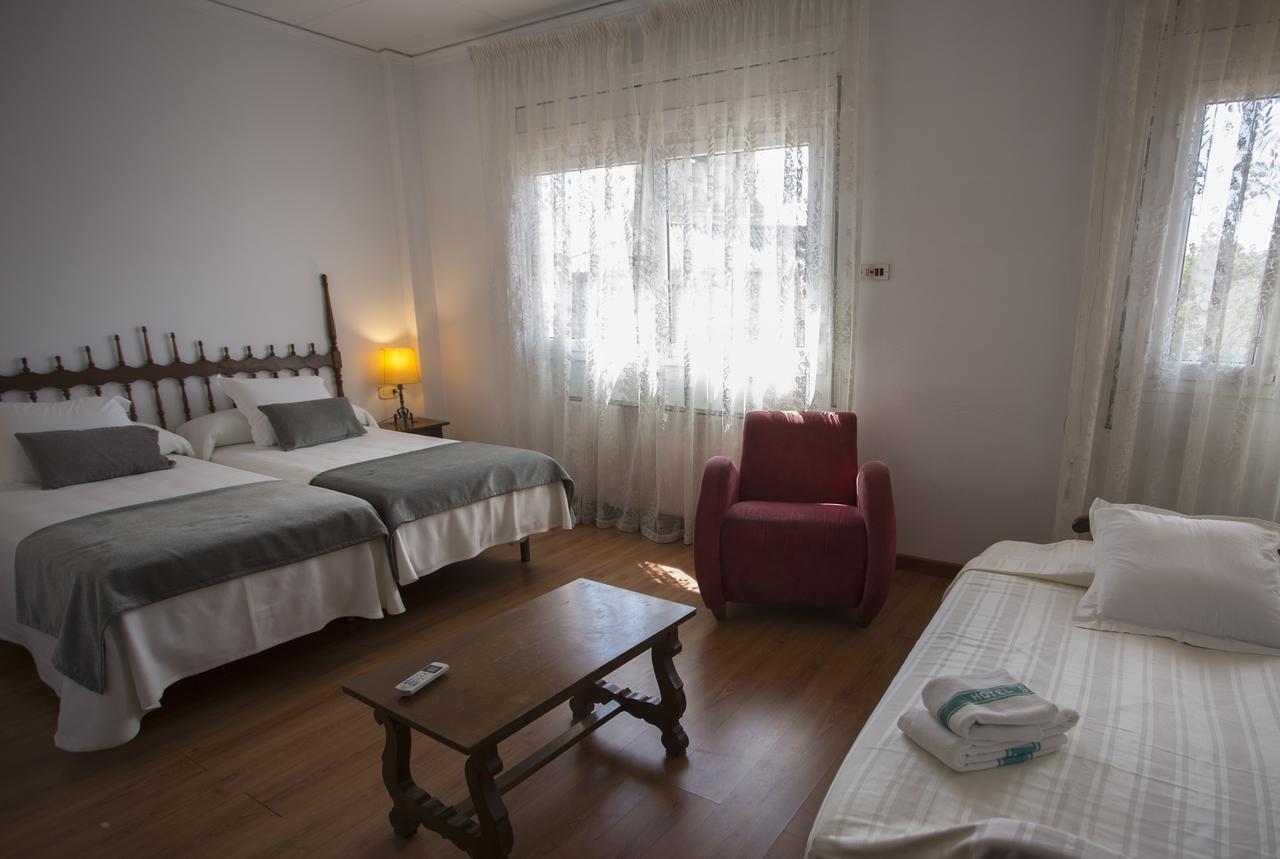 Hotel Segle XX Tremp Eksteriør billede