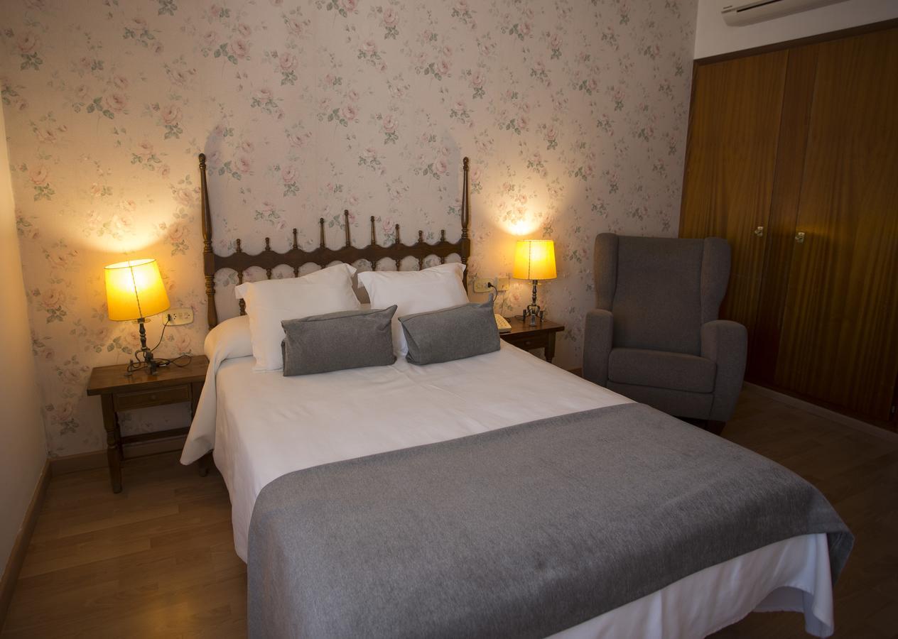 Hotel Segle XX Tremp Eksteriør billede