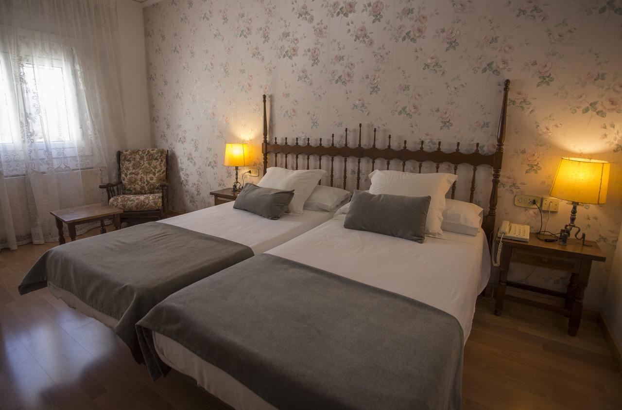 Hotel Segle XX Tremp Eksteriør billede