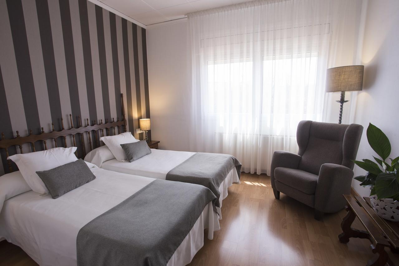 Hotel Segle XX Tremp Eksteriør billede